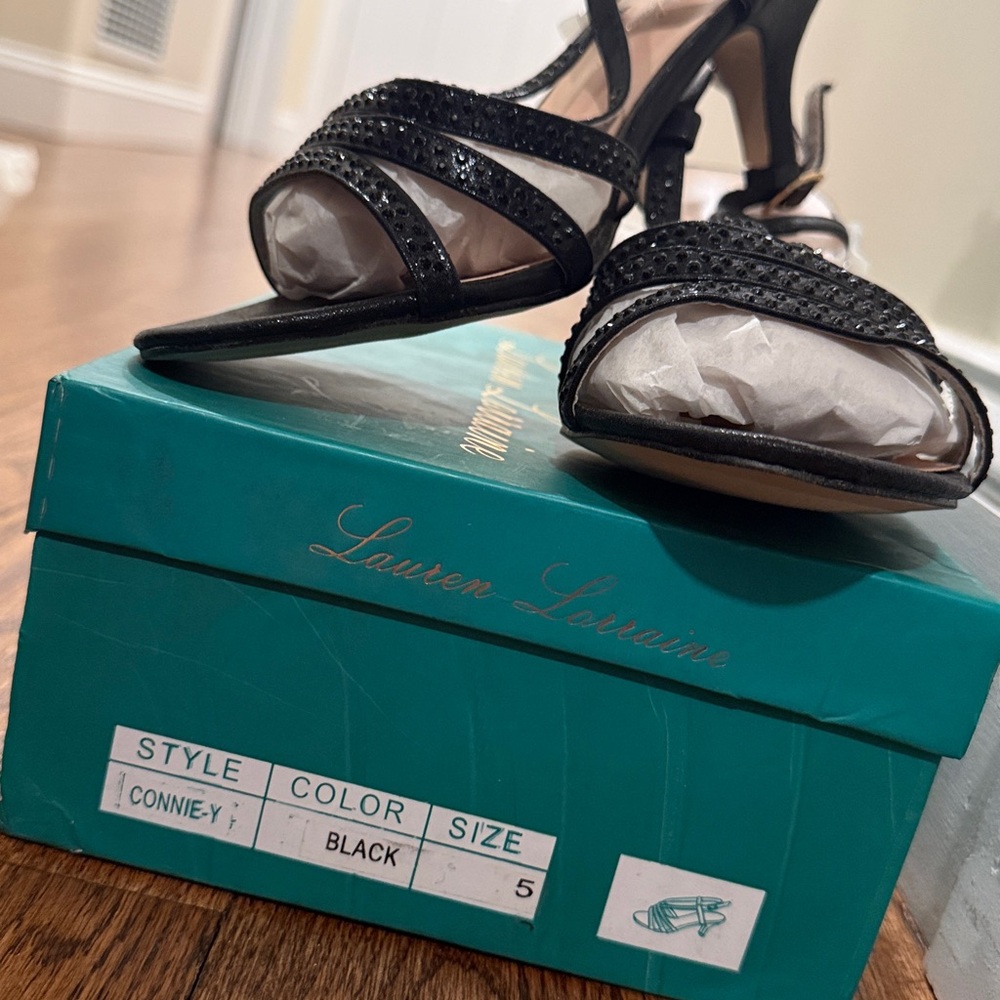 Lauren Lorraine “Connie” shoe size 5 - Picture 2 of 2